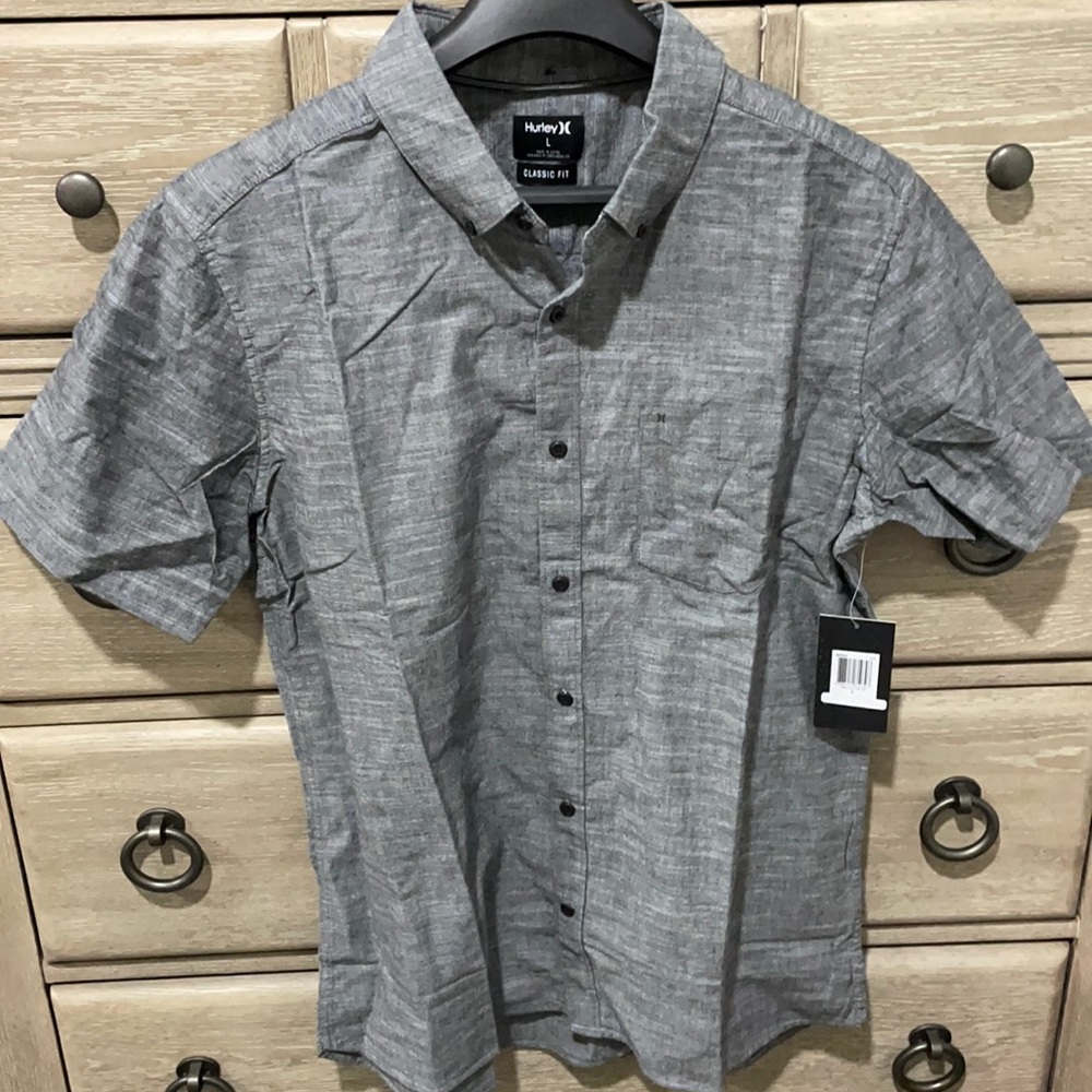 Men’s Hurley button down size large grey